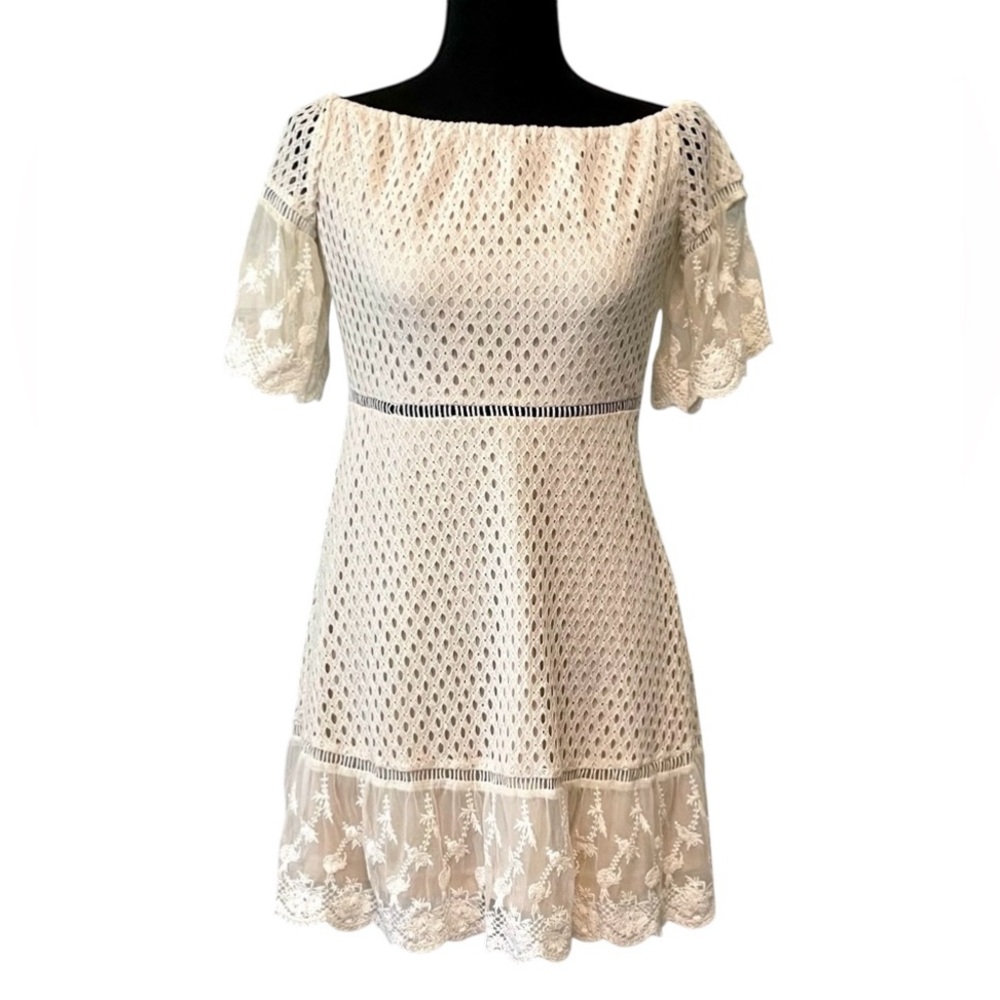 Listicle Size Small Off-The-Shoulder Open Weave Dress Lace Bell Sleeve Cream - Picture 3 of 14